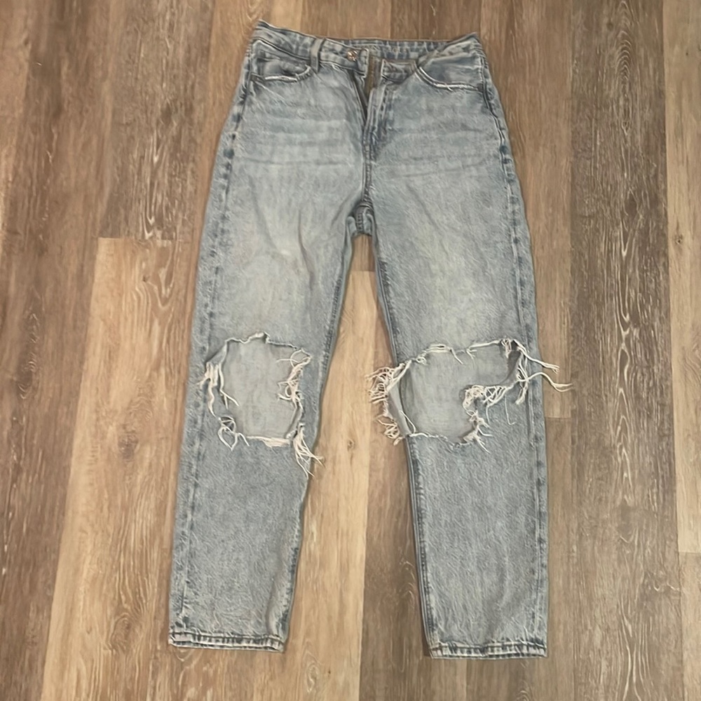 American Eagle straight leg mom jeans